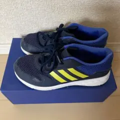 adidas ネイビー イエロー スニーカー　サイズ23.5センチ　紺色