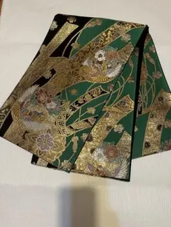 緑と黒の金糸刺繍袋帯