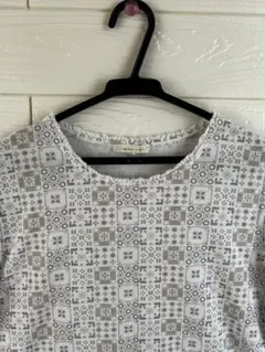 レディース　 Tシャツ　トップス 半袖　カットソーのサムネイル