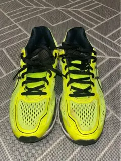 ASICS GEL-KAYANO 22 ランニングシューズのサムネイル