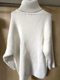 白ニット ゆったり
