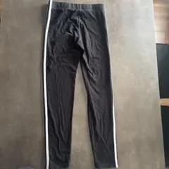 adidas ブラック レギンス サイドストライプ
