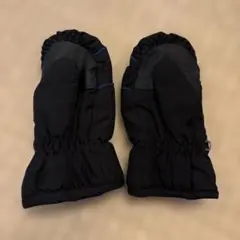 黒のミトンスタイル手袋　コムサ イズム　キッズ　手袋