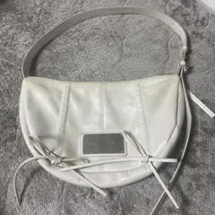Matin Kim ホワイト ショルダーバッグ