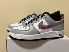 2026年最新】蛇 nikeの人気アイテム - メルカリ