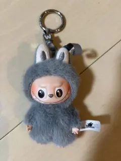 ラブブ Labubu ぬいぐるみ イニシャル キーホルダー W