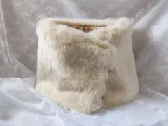 やさしい肌あたりの 国産エコファーネックウォーマー アイボリー｜保湿生地・ボタン