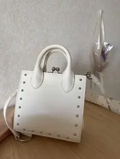 【moussy】 がま口 バッグ 付属品付きのサムネイル