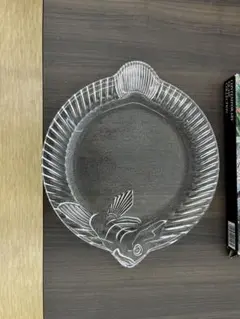 ガラス製 魚モチーフ 小皿 プレート