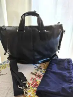 黒レザー ボストンバッグ ショルダーストラップ保存袋付き