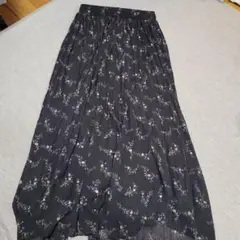 新品未使用GLOBAL WORK花柄シフォンプリーツスカートＬサイズ