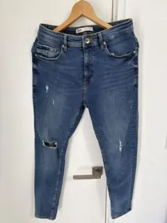 ZARA ダメージ加工 デニムパンツ