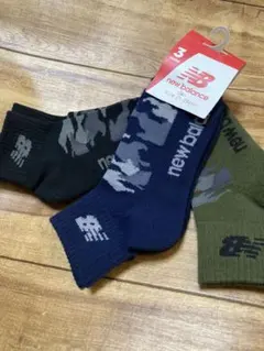 new balance 迷彩柄ソックス 3足セット21〜23㎝