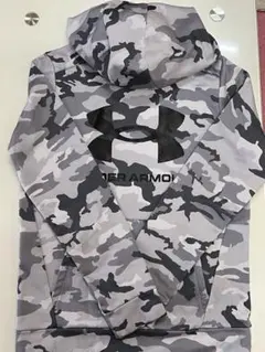 UNDERARMOURトレーナー150