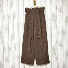 GU ジーユー (S)　ベルトタックストレートパンツ　チェック