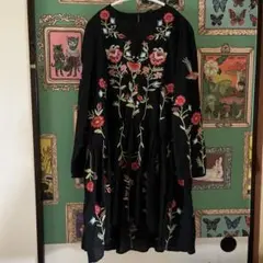 ZARA woman黒の花柄刺繍長袖チュニック　ワンピース