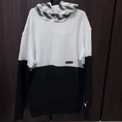 みぃ～ちゃん様専用　PUMA フード パーカー XS