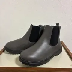 新品未使用　サイドゴアブーツ　グレー