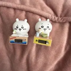 ちいかわ　ダンボールウォッチ2種
