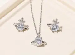 Vivienne Westwoodネックレスピアスセット