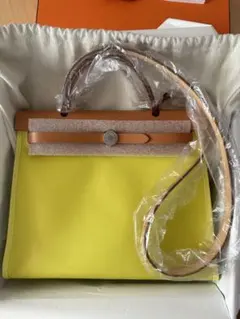 Item thumbnail for item 8fd06d2a-f081-49b1-a442-0172a52b7cbb