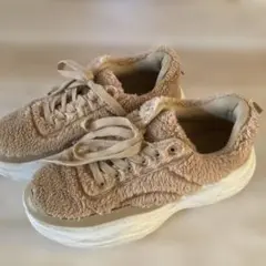 フリース ベージュ スニーカー