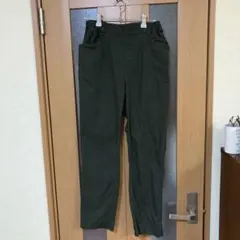 お値下げ　グリーンノート　カーキ色のパンツ