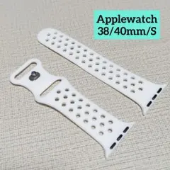 ❤️ホワイト【Applewatch バンド 38/40】シリコン メッシュ