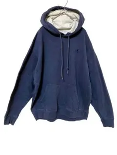 championチャンピオン　ワンポイントロゴ　刺繍　オーバーサイズ　ゆるダボ