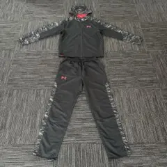 Under Armour フード付きジャケットとパンツセット