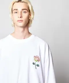 ◆【rehacer STAND】フラワーモチーフ ロングスリーブ Tシャツのサムネイル