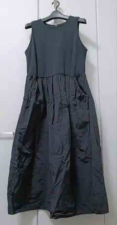 GU★テックコンビロングワンピース★XL★ブラック・黒★ジーユー★ノースリーブ