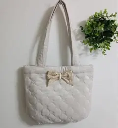 お値下げ　 リボン使いを楽しむ グラニーバッグ　ハンドメイド　ショルダー