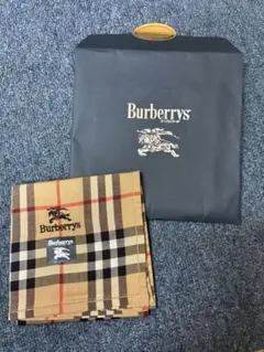 Burberry チェック柄ハンカチ 専用袋付き