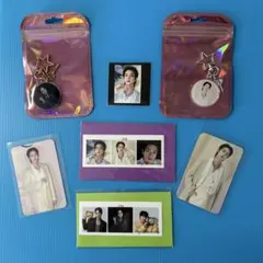 BTSJINアクリルキーホルダー・両面ホログラムフォトカード・3カットステッカー