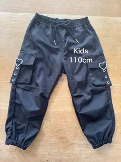 【新品未使用】カーゴパンツ ブラック キッズ 110