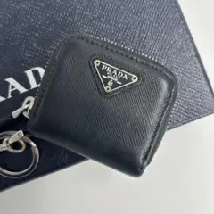 希少・美品　プラダ　コインケース　キーリング　サフィアーノ　三角ロゴ　黒　メンズ