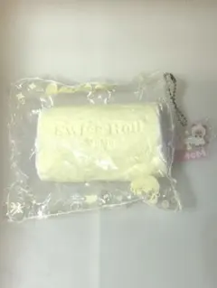 MoMoスクイーズタロイモロールケーキ