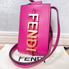 極美品 FENDI 7AS192 ショルダーバッグ ピンク フォンポーチ 保存袋のサムネイル