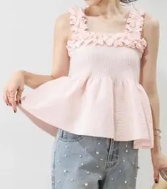 Snidel チュール刺繍ベアぺプラムトップス - メルカリ