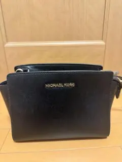 MICHAEL KORS ブラック ショルダーバッグ