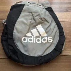 adidas バックパック グレー・ブラック