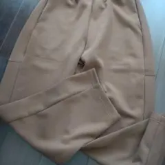 【未使用品】ユニクロ　ドライスウェットカーブパンツ