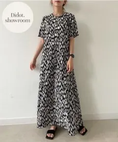 極美品 Didot.showroom 総柄プリーツロングワンピース ブラック
