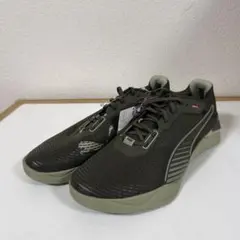 新品・タグ付き　プーマメンズスニーカーのサムネイル