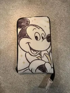 ディズニーストア 25周年 ミッキーポーチ
