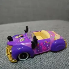 Item thumbnail for item 8391f591-645a-4246-b4b4-a30a0eac6fd9