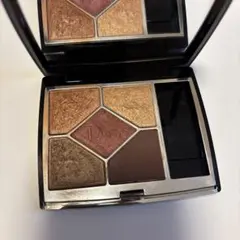 Dior サンク クルール クチュール 689