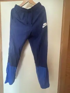 Nike ネイビー 長ズボン キッズＬサイズ　150-160