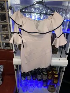 オフショルダー フリル ナイトドレス S